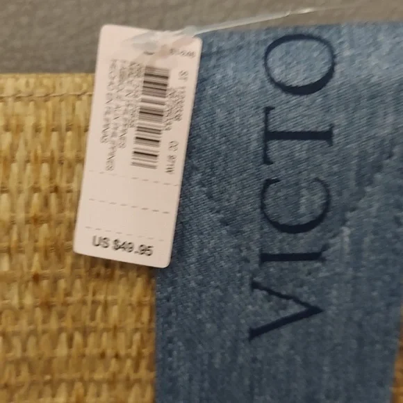 VICTORIA'S SECRET TOTE - Picture 5 of 6